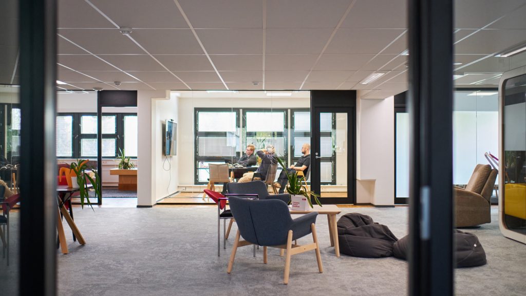 From endurance to intelligence: Flash memory’s battle against modern storage demands 